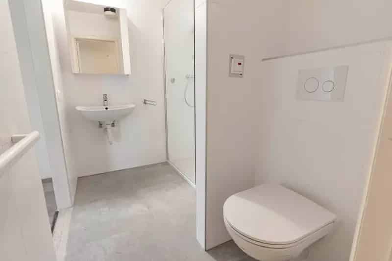 Serviceflat te Leuven: Ruime & Gerenoveerde Woning met Terras