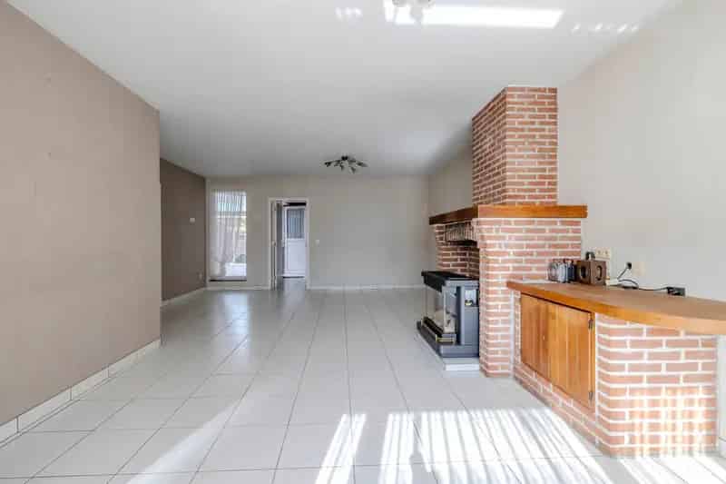 Woning met 4 slpk + naastliggende schuur
