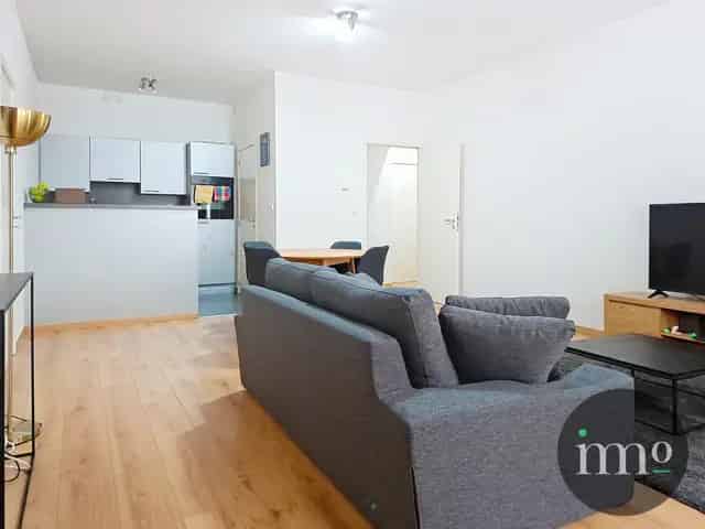 Gelijkvloers appartement te koop in Ixelles