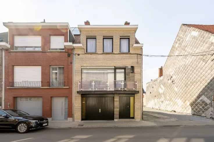 Bel-etagewoning Izegem 3 slaapkamers Ruime Tuin