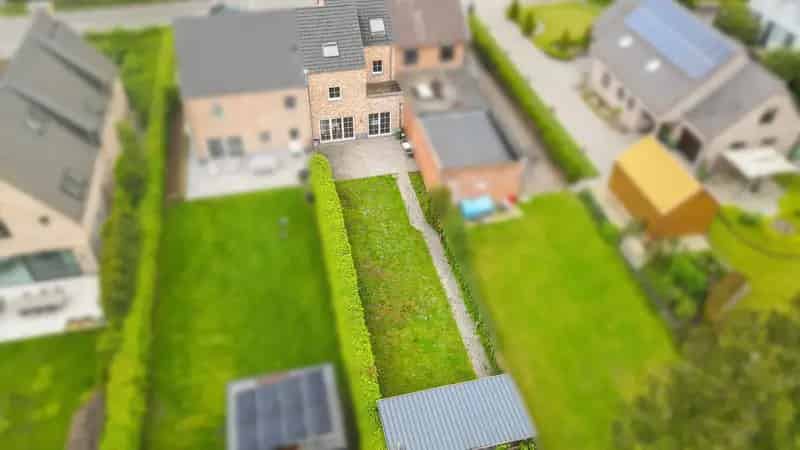 Ruime gezinswoning met 5 slaapkamers en garage!