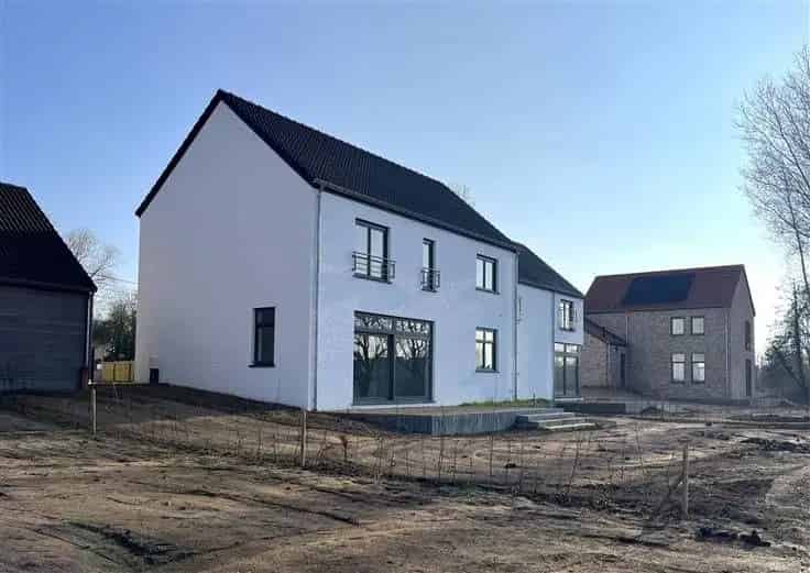Huis Te Koop Ramillies 3 Slaapkamers 165m²