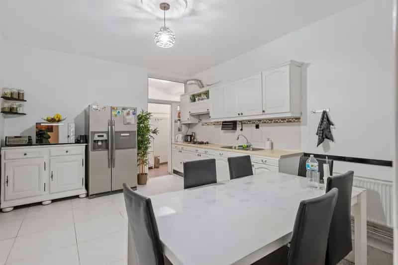 Instapklare woning met 3 slaapkamers!