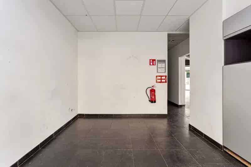 ANTWERPEN-CENTRUM  - Handelsgelijkvloers van 315m2