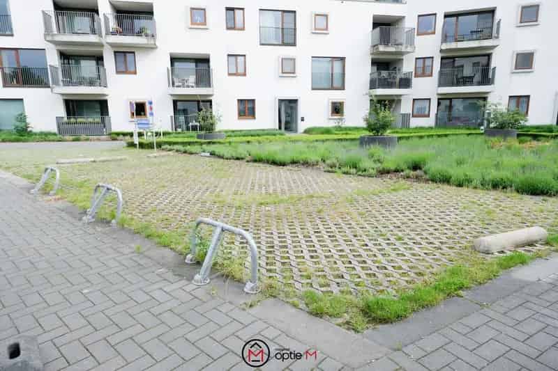4 Parkeerplaatsen te huur in Bilzen
