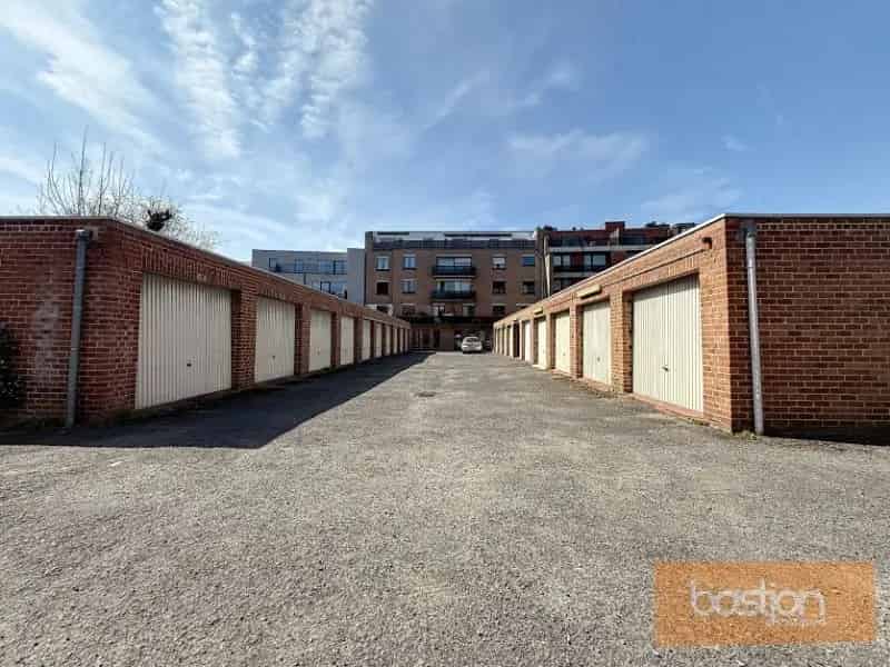 Garagebox in centrum Kortrijk
