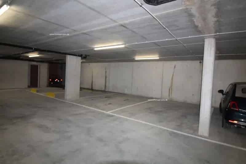 Nieuwbouw garage te koop in Zedelgem