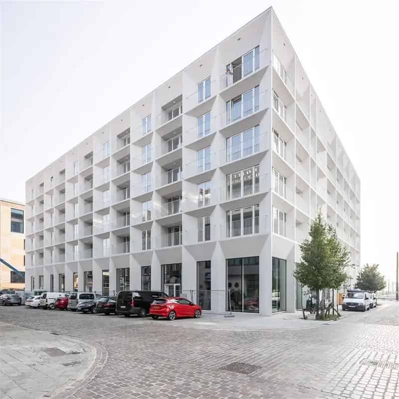 Autostaanplaats aan het Eilandje