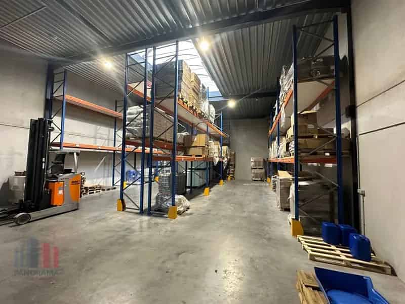 Nieuwbouw bedrijfsgebouw te huur in Kortrijk