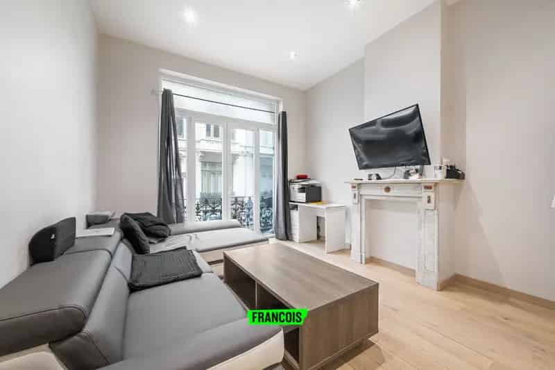 Gerenoveerd appartement in Belle Epoquewijk te Oostende (momenteel verhuurd)
