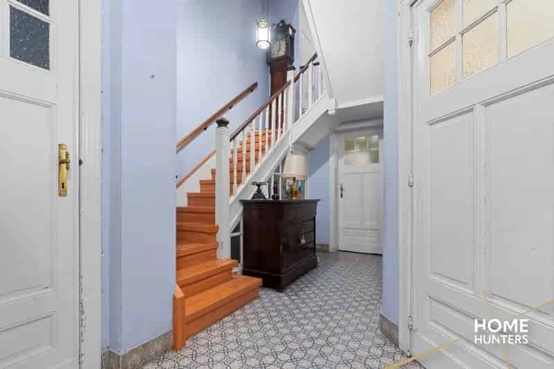 Prachtige, karaktervolle herenwoning pal in het historische stadscentrum van Ieper