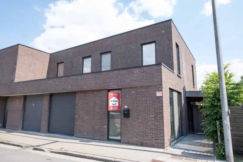 BEZOEKMOMENT IS VOLZET! Moderne gezinswoning te Kruisem