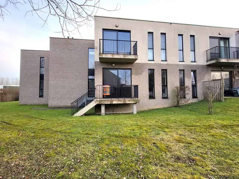 Prachtige assistentiewoning van 74m² met zonnig terras en gemeenschappelijk tuin, veel lichtinval!