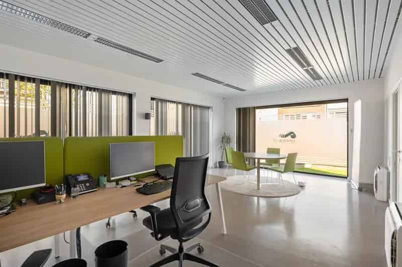 Commercieel gelijkvloers / kantoor (164m²) op toplocatie te Mortsel!