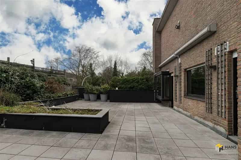 Appartement te huur Edegem 228m² 4 slaapkamers ruim terras garage