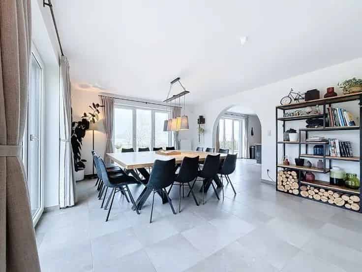 Luxe Villa Te Koop 8 slaapkamers 4 badkamers