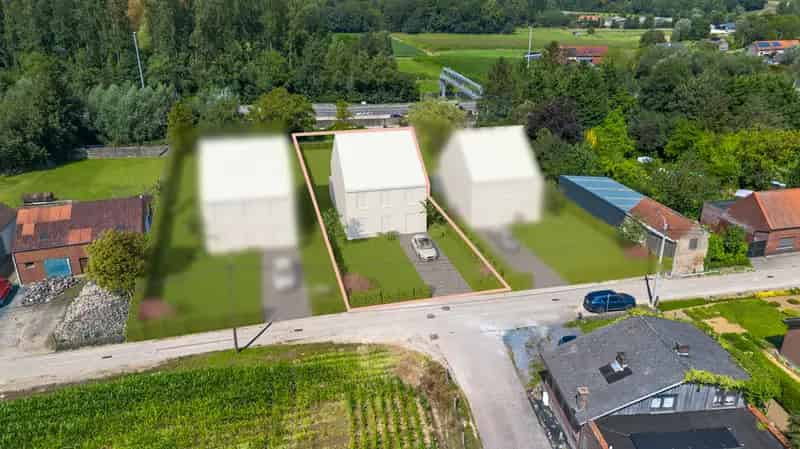 Bouwgrond voor het oprichten van een  grote villa op 10a06ca