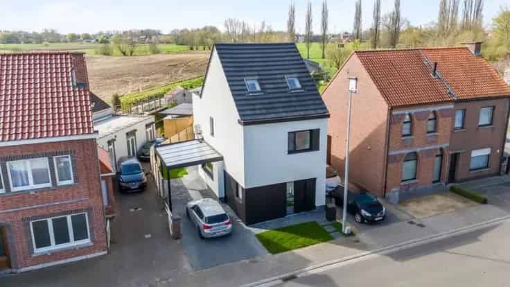High-end Gerenoveerde Woning Nieuwkerken-Waas