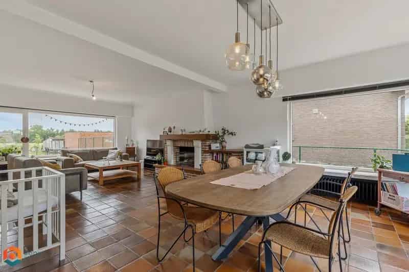 Vrijstaande woning met 3 slpkrs, garage en tuin te Putte