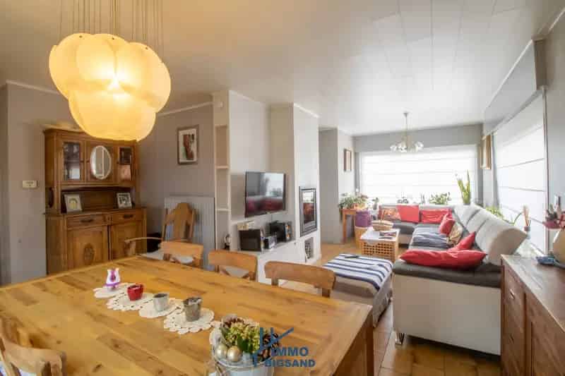 Halfopen bebouwing te Moorsele
