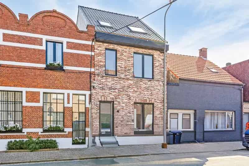 Huis te huur Stabroek: 4 slaapkamers, gerenoveerd, EPC 59
