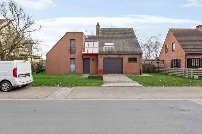 Ruime gezinswoning met garage en tuin in Turnhout