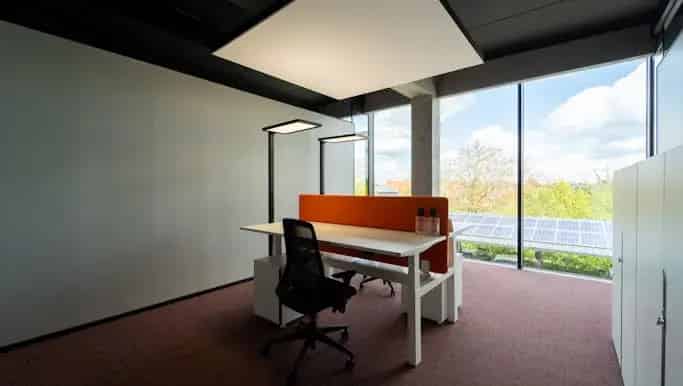 Kantoor te huur in Houtskoolstraat 16, Roeselare - Dewaele