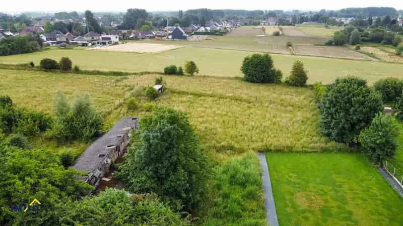 Knappe bouwgrond voor een halfopen bebouwing te Erpe-Mere!