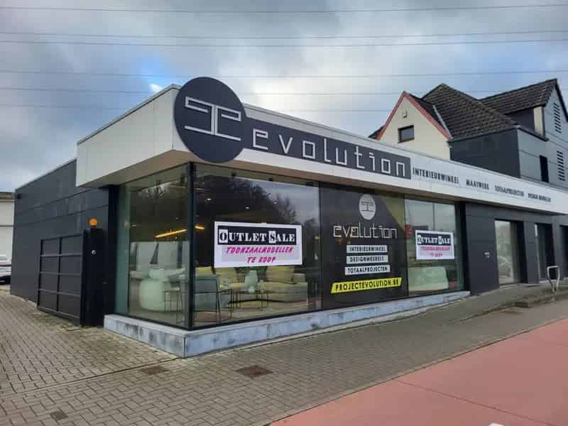 Te huur - showroom met stock - ZICHTLOCATIE