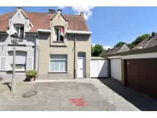 Huis te koop Brugge - 3 slaapkamers - Tuin met bijgebouw