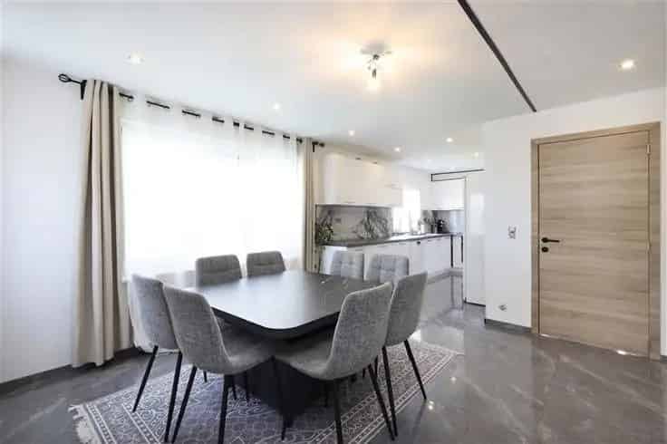 Huis Te Koop Beringen: Gerenoveerde Open Bebouwing 3 slaapkamers