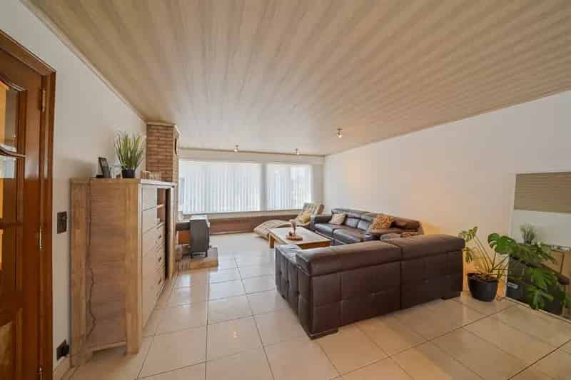 Ruime bel-étagewoning met garage en 3 slaapkamers