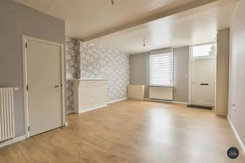 Gezellige en charmante tweegevelwoning met een diepe tuin
