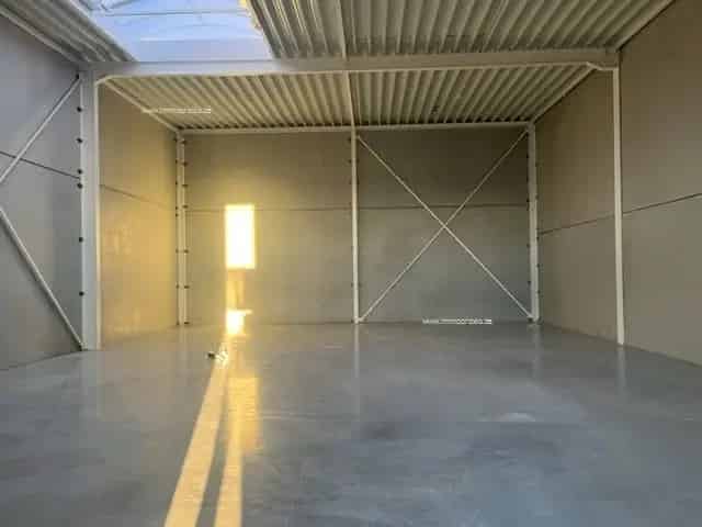 Nieuwbouw opslag te huur in Unité Pme 216 M² Sur Saintes Saintes