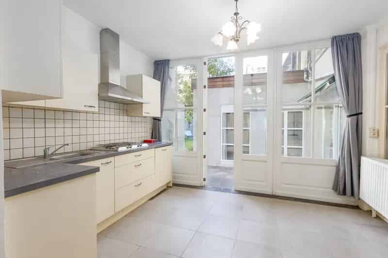 Charmante herenwoning met zonnige tuin op toplocatie in het Historische centrum