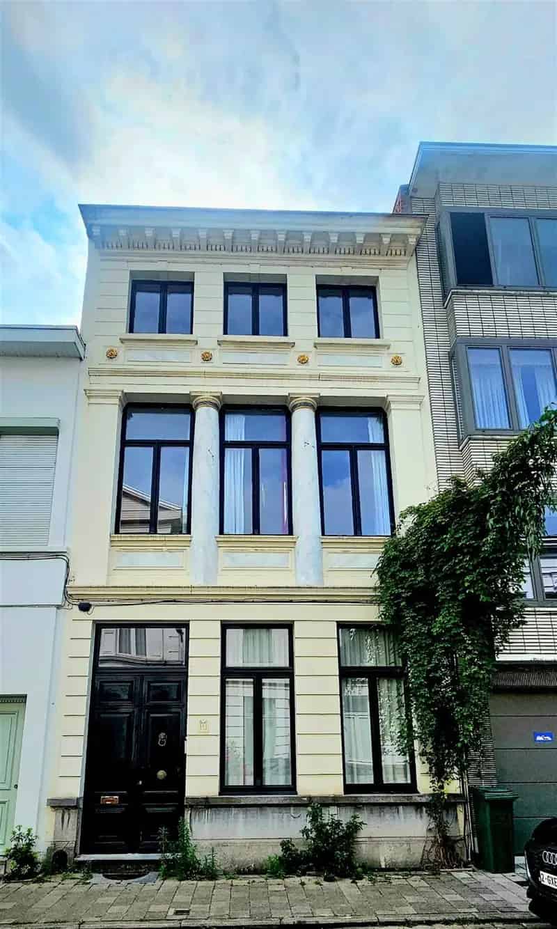 Herenhuis zijstraat Dageraadplaats!
