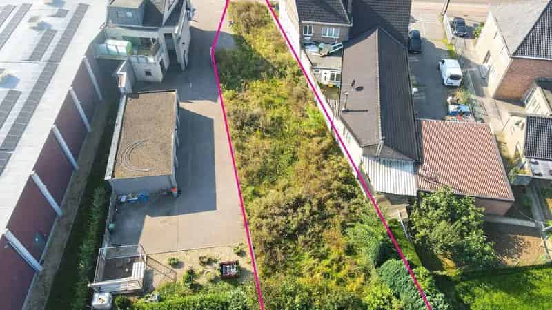 Vergunde projectgrond voor 3 Appartementen op Toplocatie!