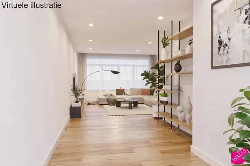 Ruim te renoveren appartement met 2 slaapkamers en terras 8414643