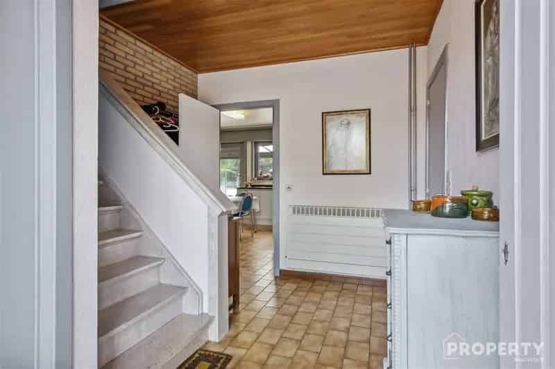 Huis te huur Moorsele: 4 slaapkamers, 2 badkamers, garage, tuin