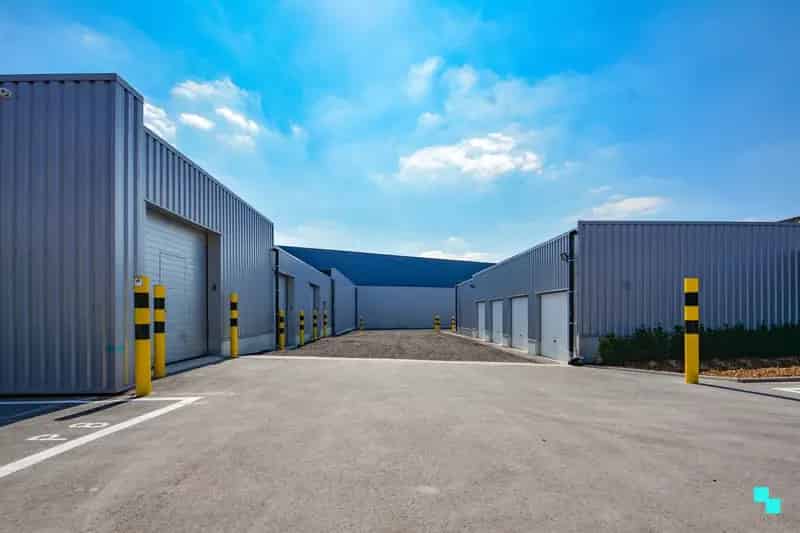 Loods van ca. 105 m² op goede locatie in Ledegem