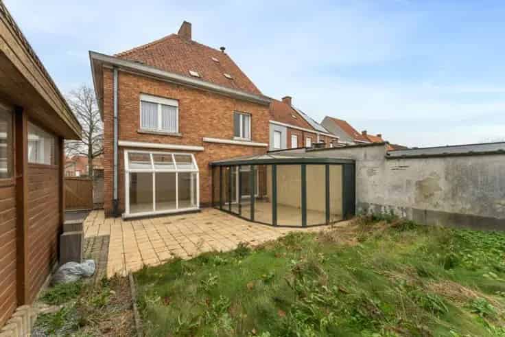 Huis Te Koop 4 slaapkamers 2 garages Stadstuin
