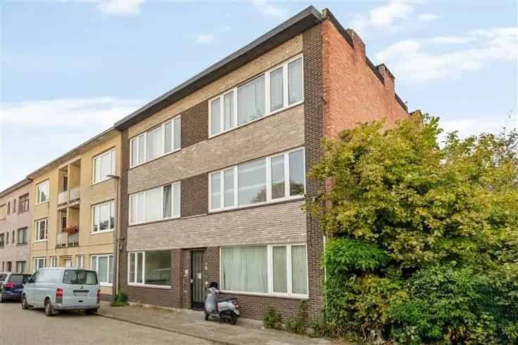 Opbrengsteigendom 6 Appartementen 6 Garages Turnhout