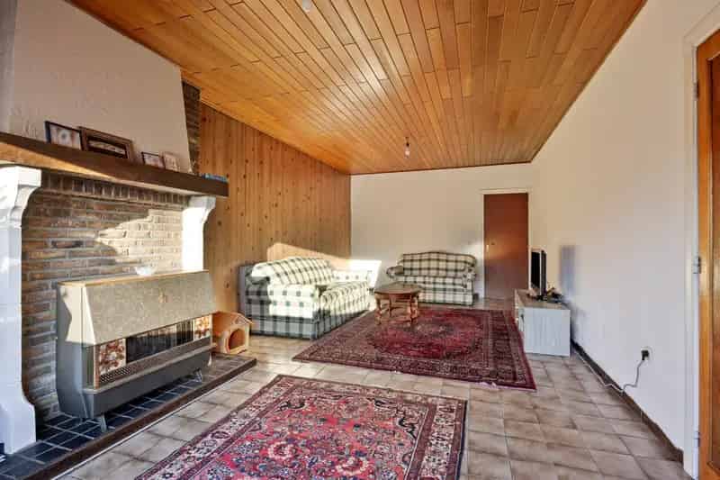 Te renoveren woning nabij het centrum van Mol !