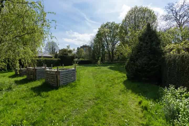 Grond Te Koop , Wezembeek-Oppem, Vlaams-Brabant