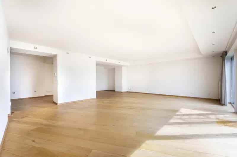 ANTWERPEN  - Historisch penthouse aan de Schelde