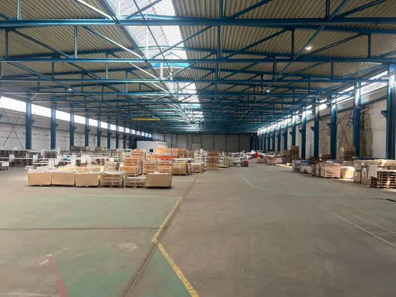 Opslagplaats te huur te ROUX