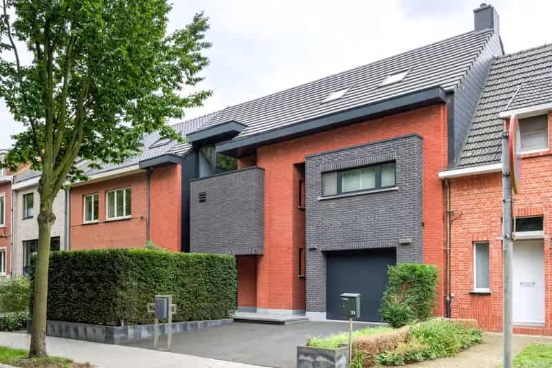Moderne Stadsvilla te Huur Ekeren Nabij Scholen en A12