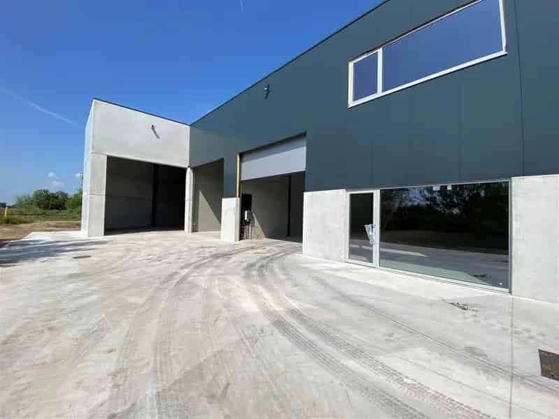 Magazijn (nieuwbouw) te huur regio Sleidinge