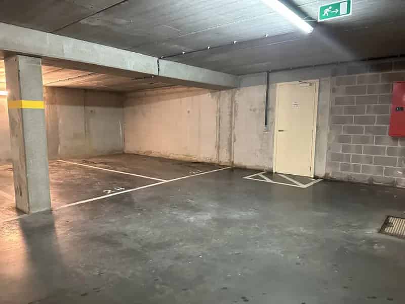 Garage te Huur Josaphat-Georges Henri