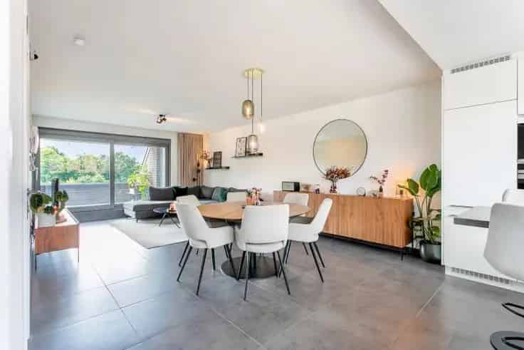 Duplex Appartement te Koop 2 slaapkamers Zonneterras Kelder Autostaanplaats
